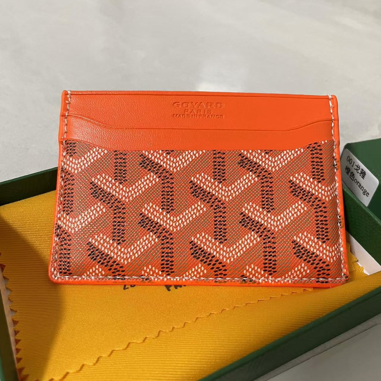 Gridmark Card Holder
