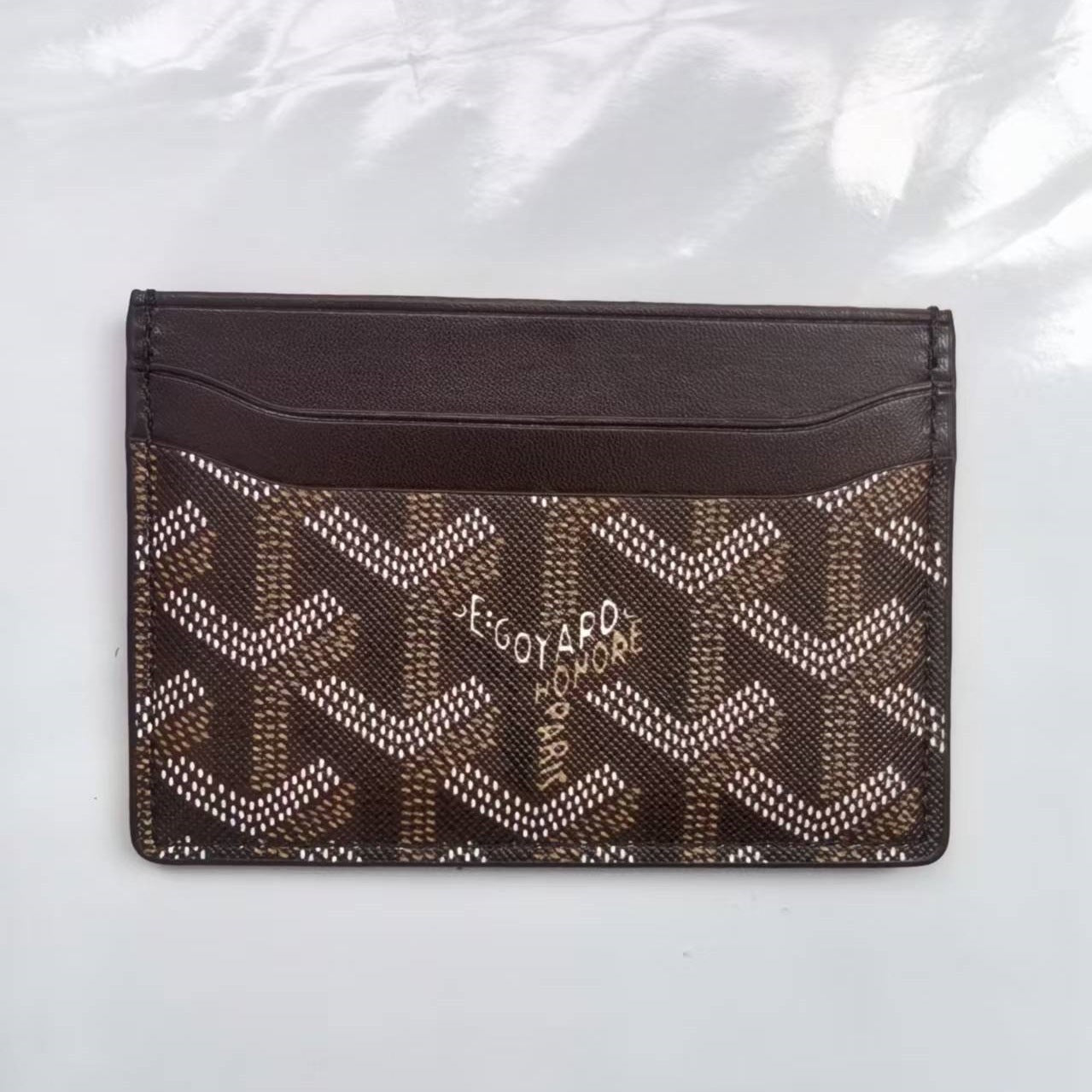 Gridmark Card Holder