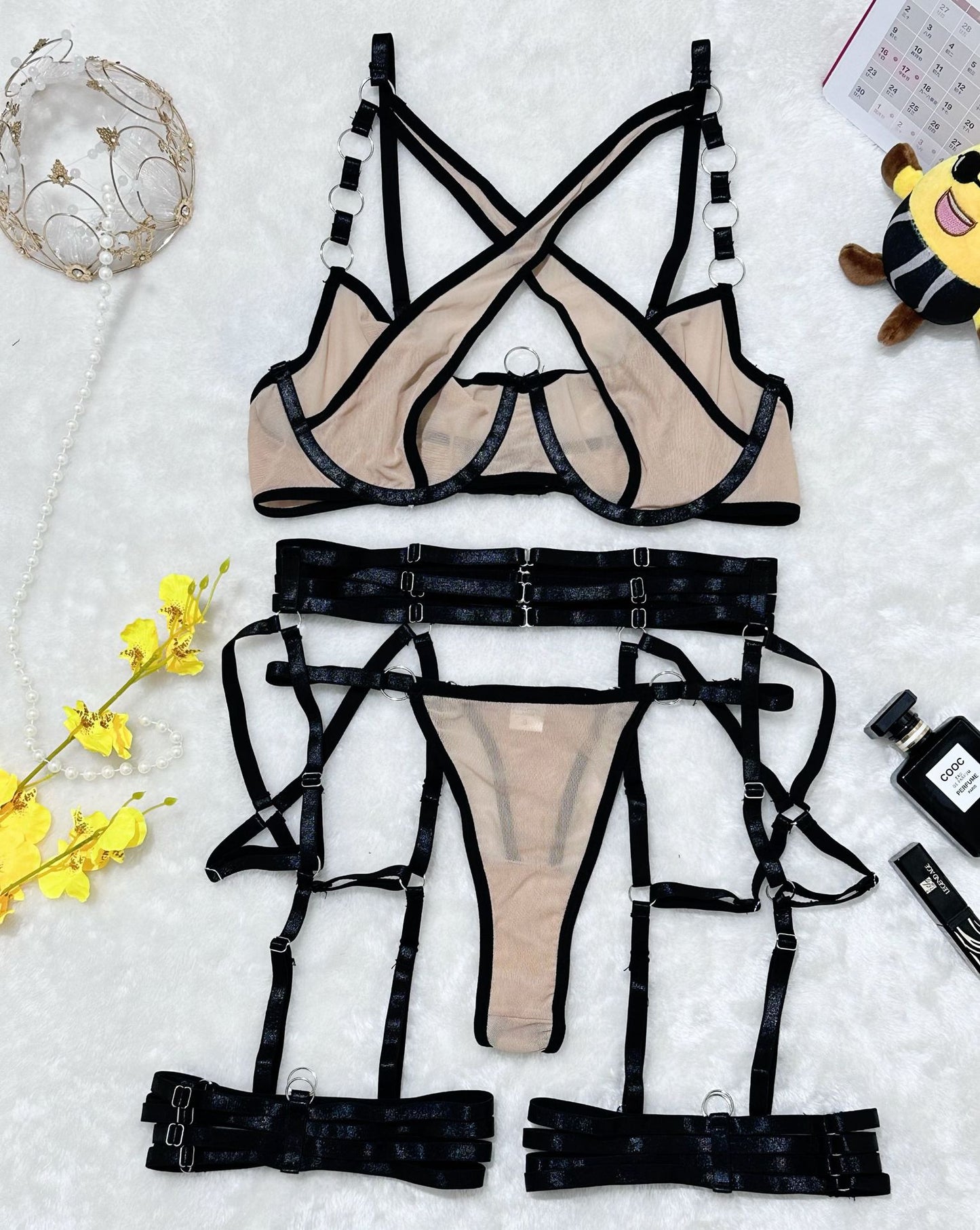 Noir Halo Harness Set