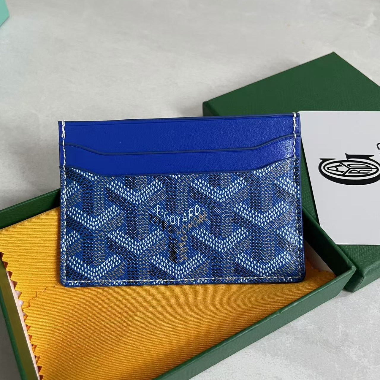Gridmark Card Holder