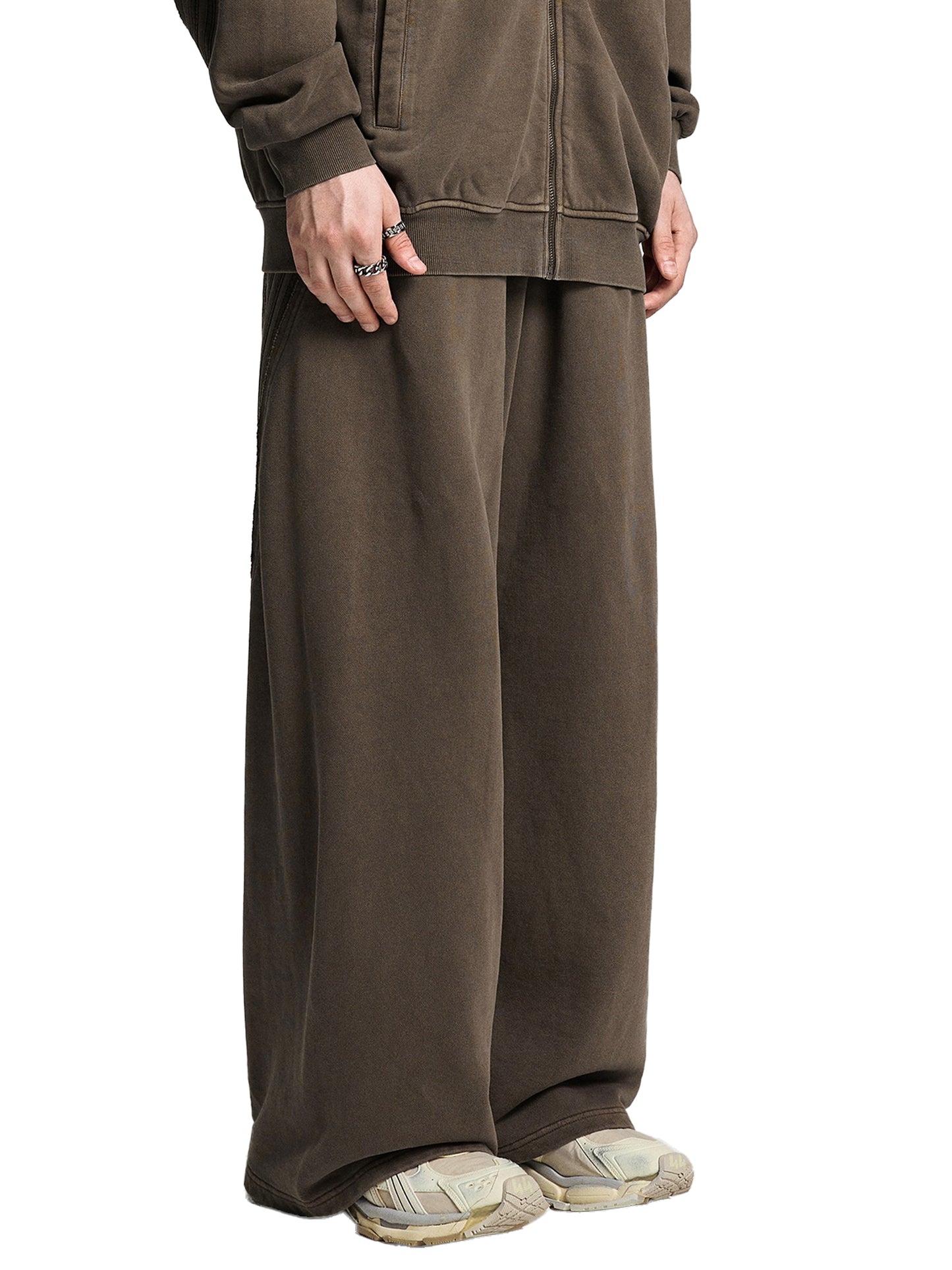 No 180 Snow Wash Raw Edge Sweatpants