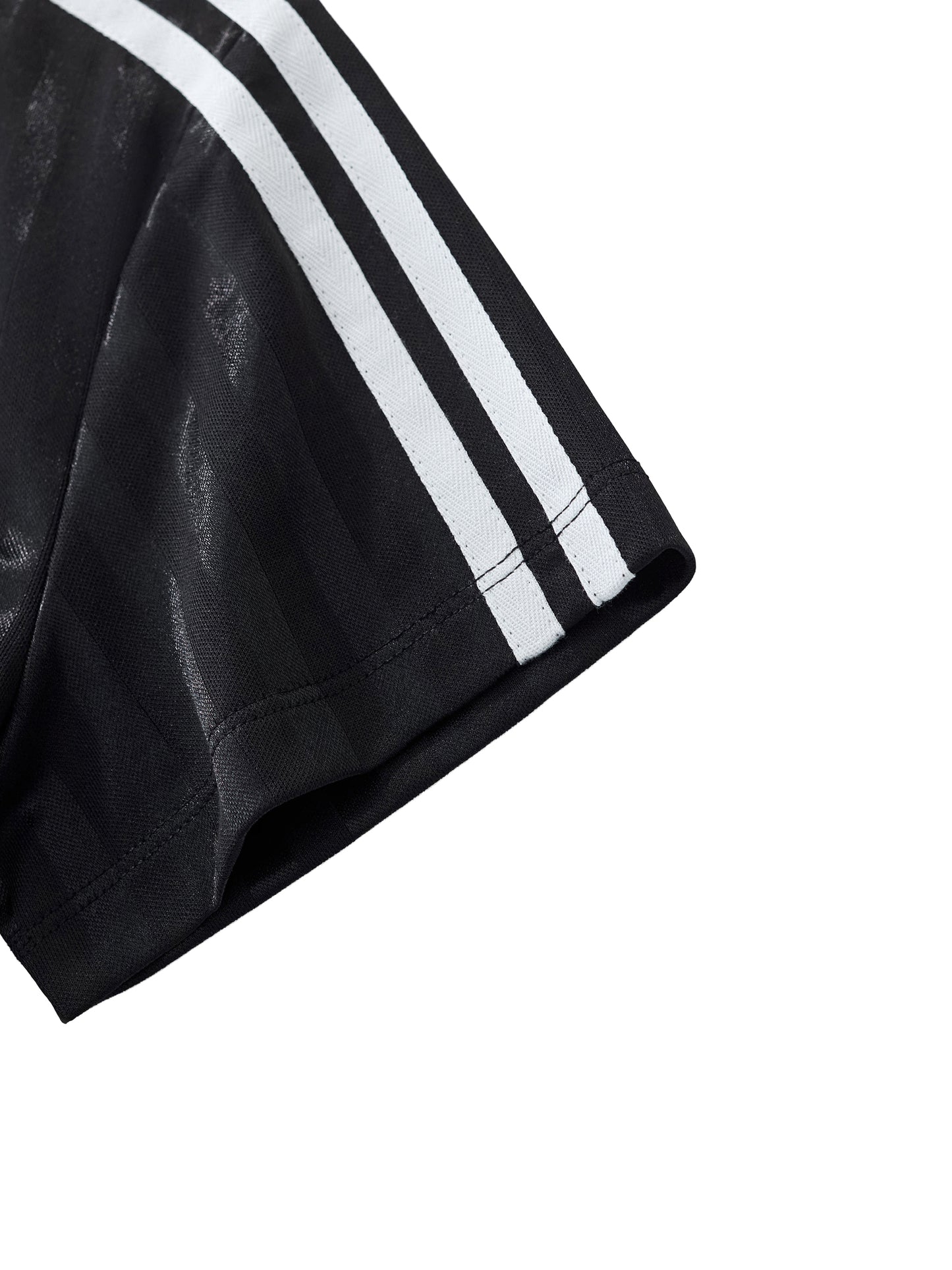No 180 Contrast Collar Cropped Jersey